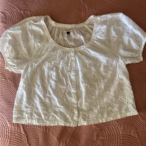 Universal Thread women white Embroidered Top